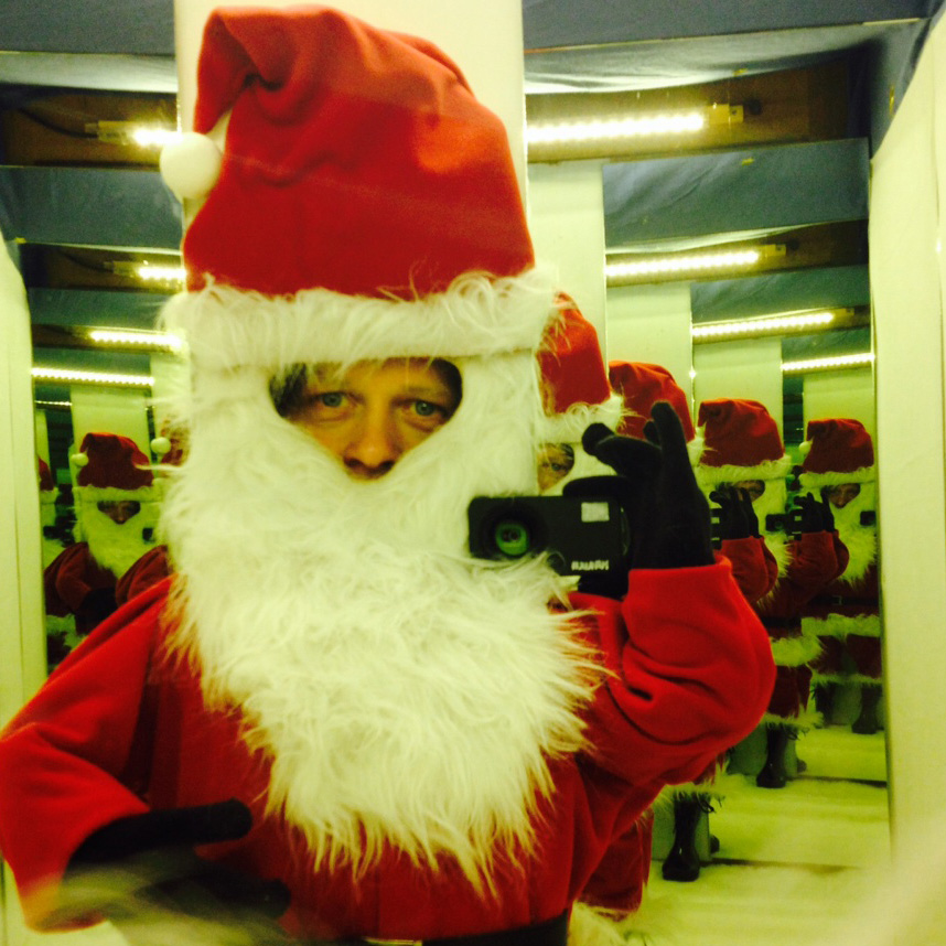 Den Gamle Bys julemands-skæmtekulisse. Ho ho ho
