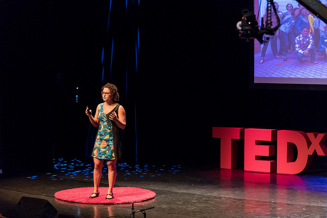 Nina Simon ved en TED Talk